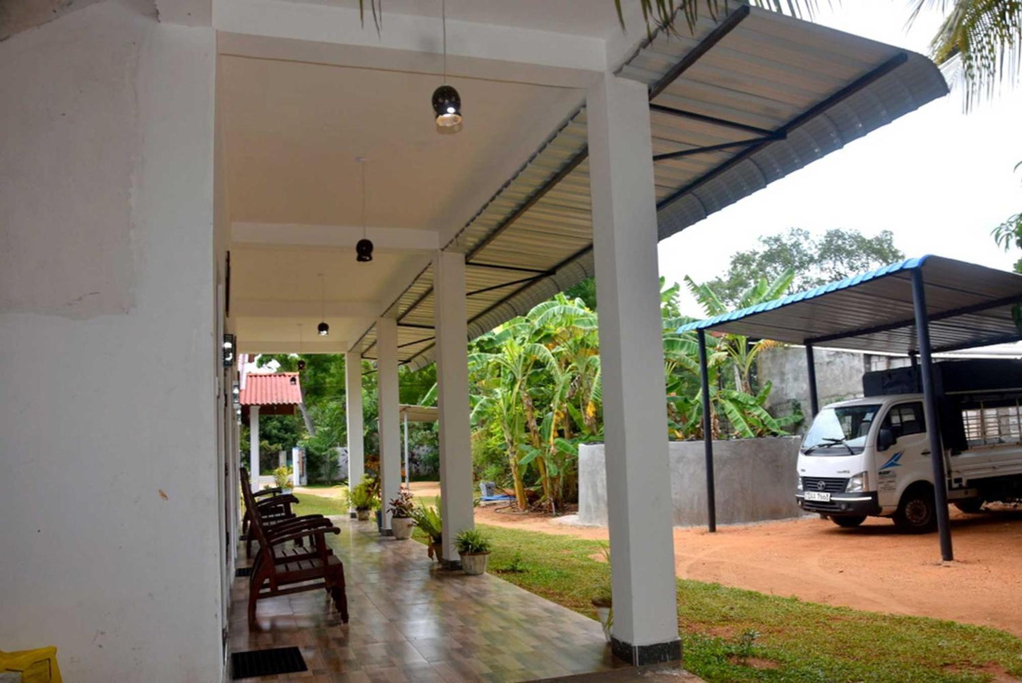 Wilpattu Lakwin Guest Hotel Pahala Maragahawewa Ngoại thất bức ảnh